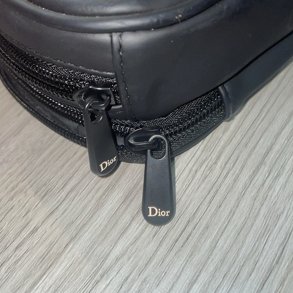 Dior Black Cosmetic Bag - Picture 6 of 7